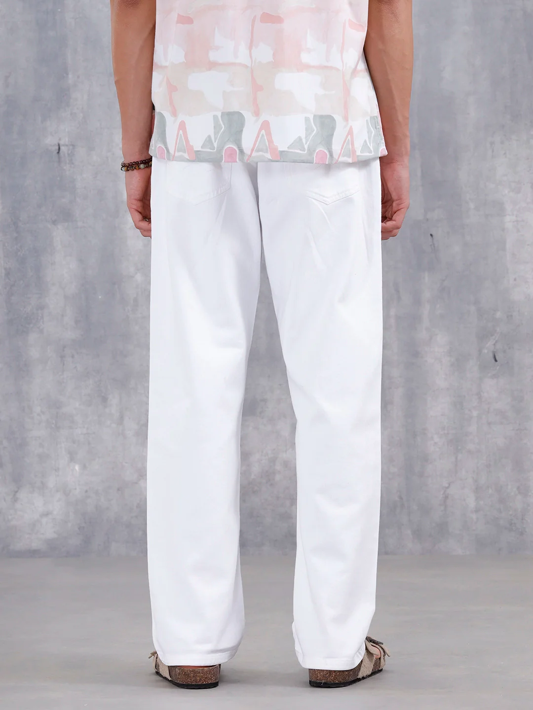 Anti-Fit Distressed Jeans | White - Image 3