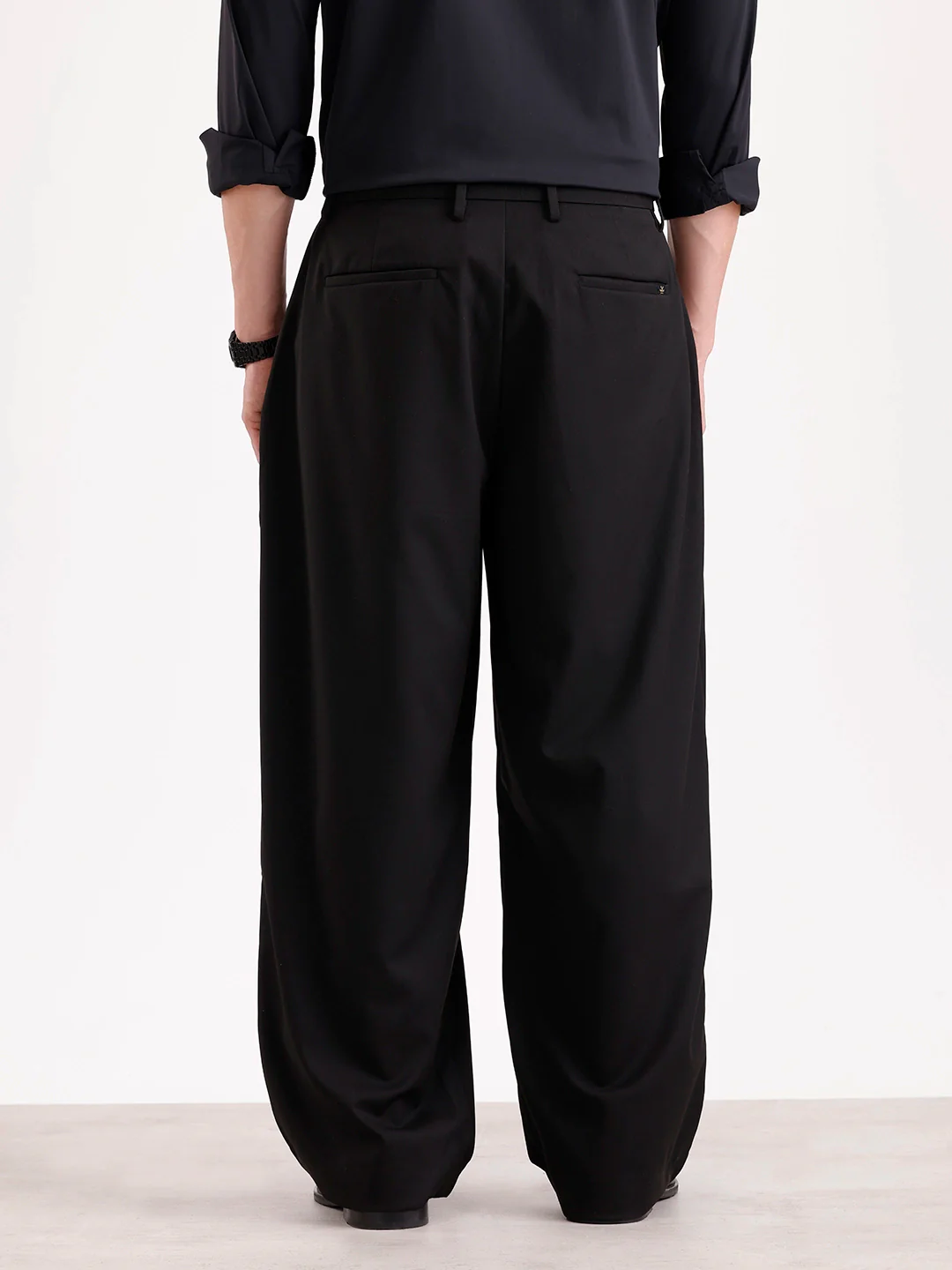 Baggy Fit Pleated Trouser  | Black - Image 4