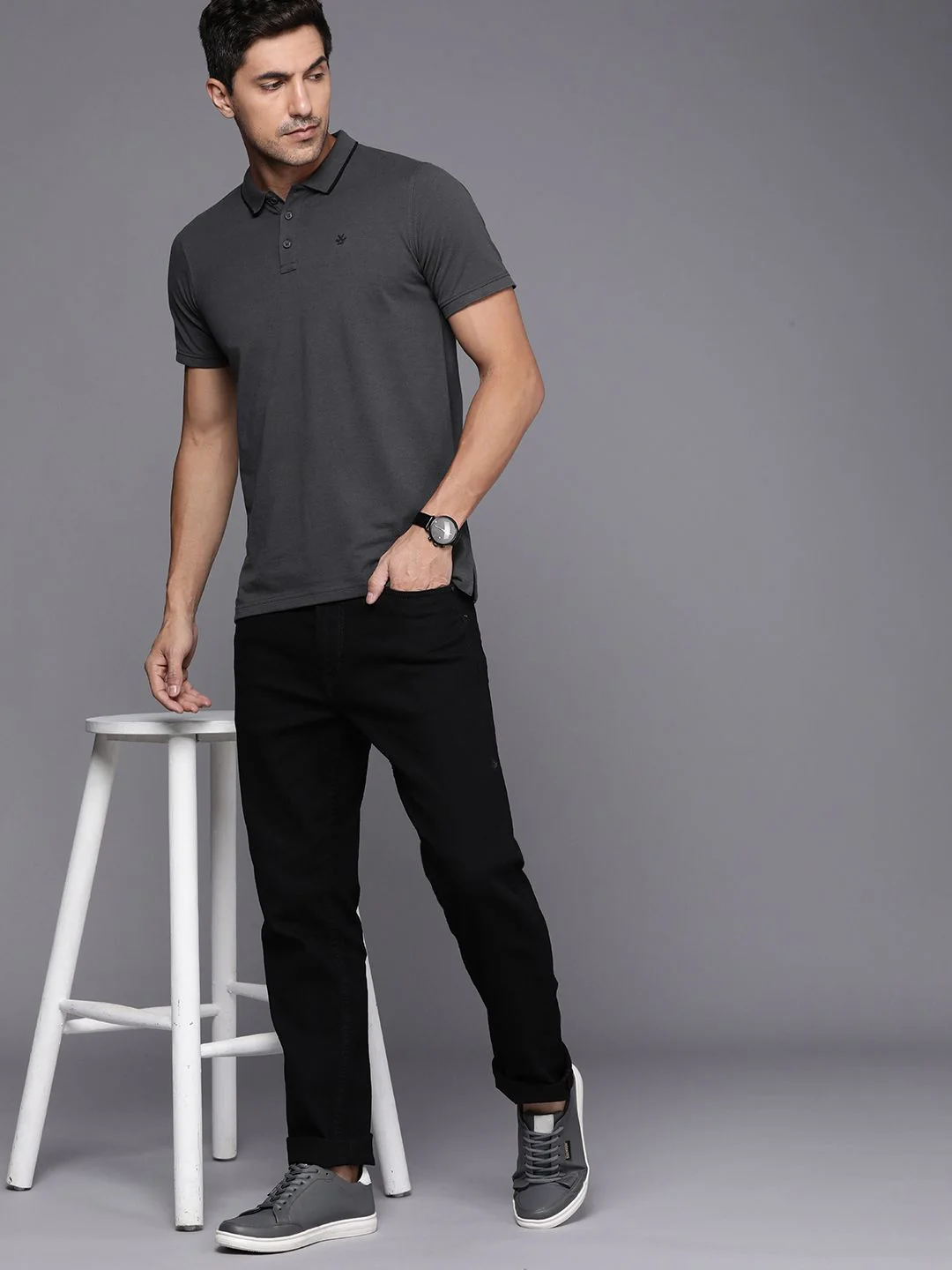 Basic Grey Polo Collar T-Shirt - Image 5