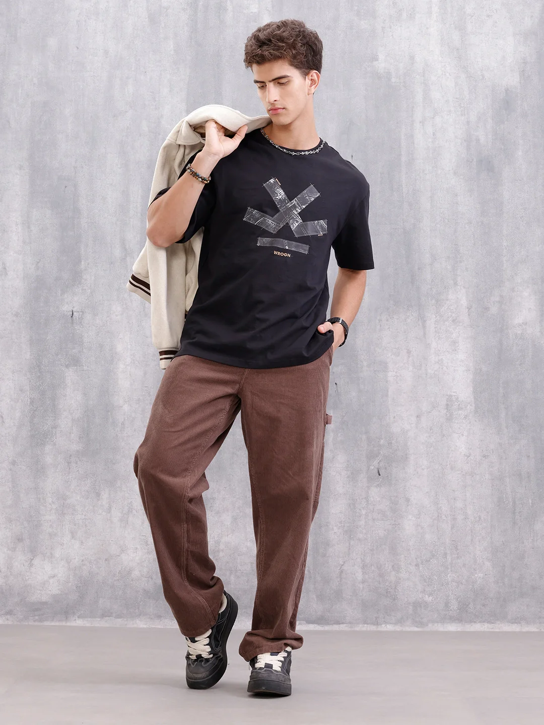 Brand Carrier Oversized Fit Casual Look T-Shirt | Black - Image 2