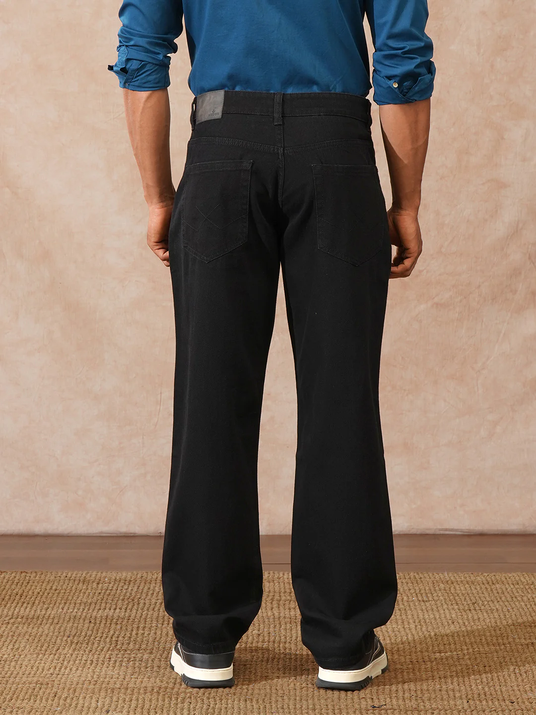 Casual Anti Fit Jeans | Black - Image 3