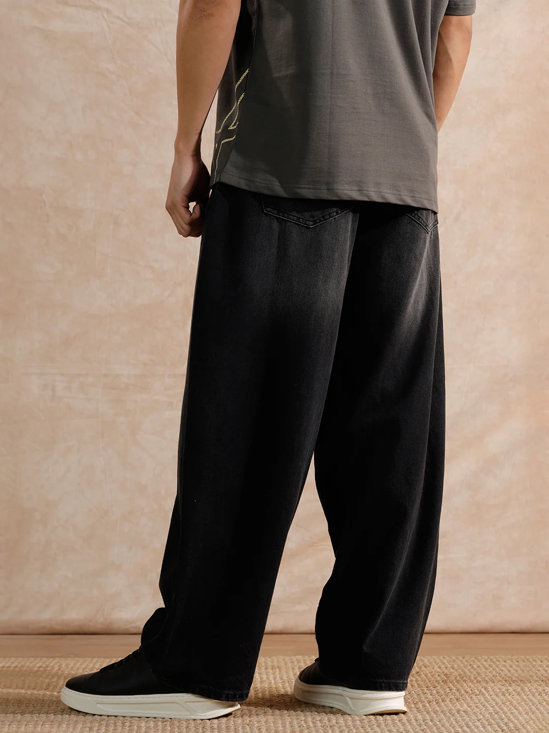 Casual Heavy Fade Baggy Fit Jeans | Dark Grey - Image 3