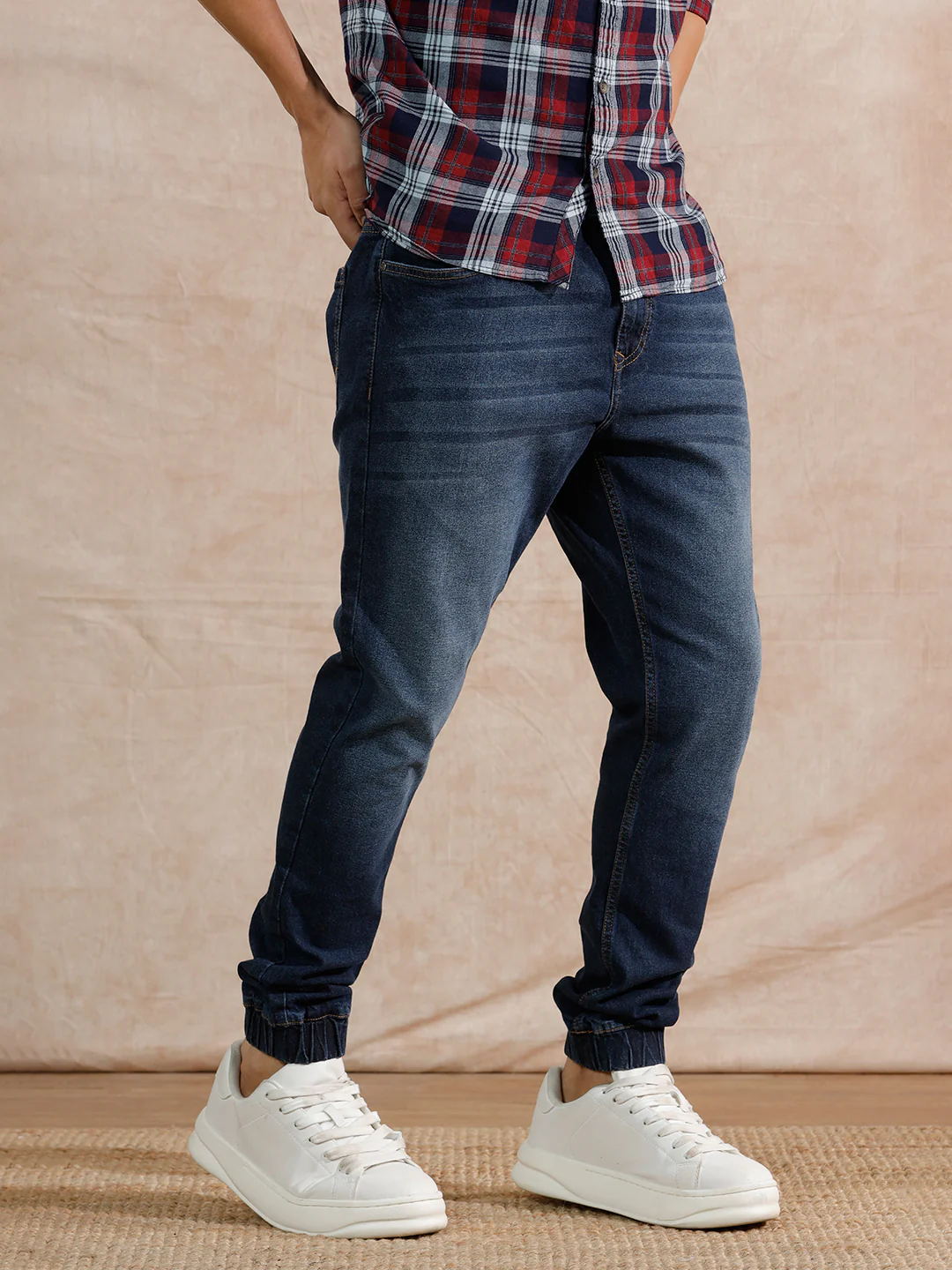 Casual Heavy Fade Jogger Fit Jeans | Dark Blue - Image 4
