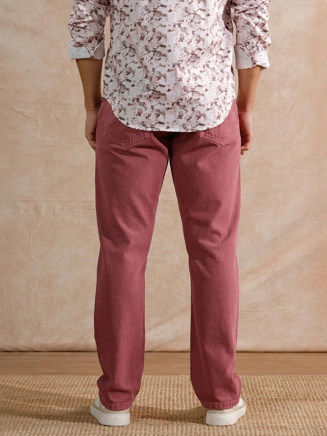 Casual Heavy Fade Relaxed Fit Jeans | Maroon - Image 3