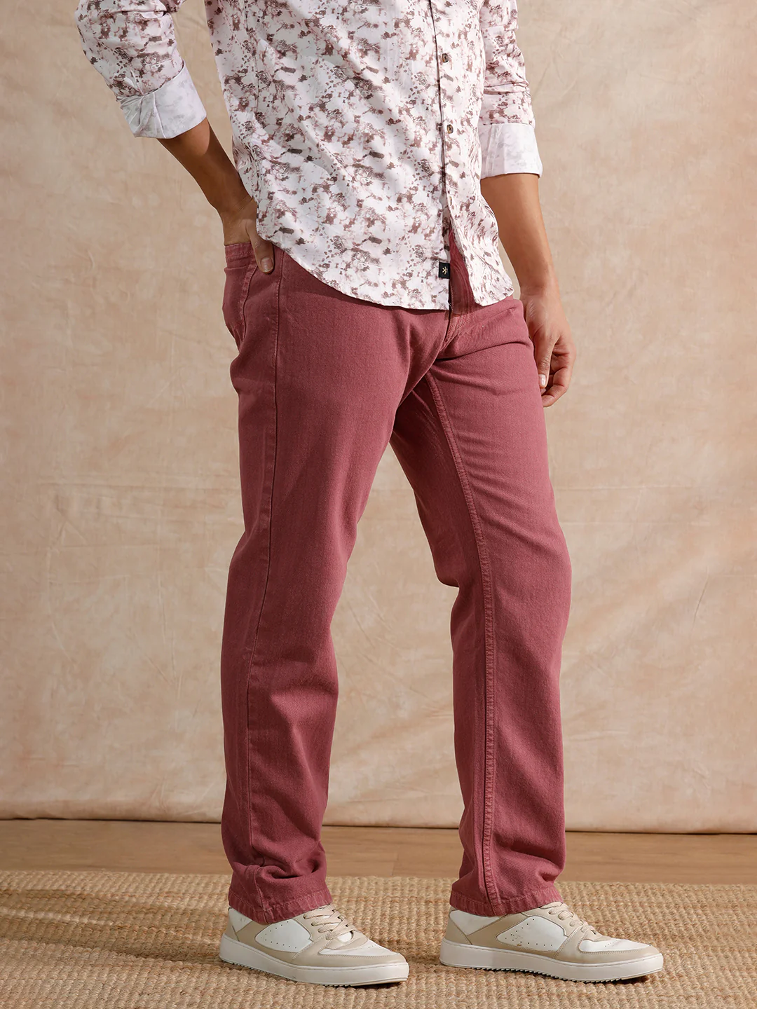 Casual Heavy Fade Relaxed Fit Jeans | Maroon - Image 4
