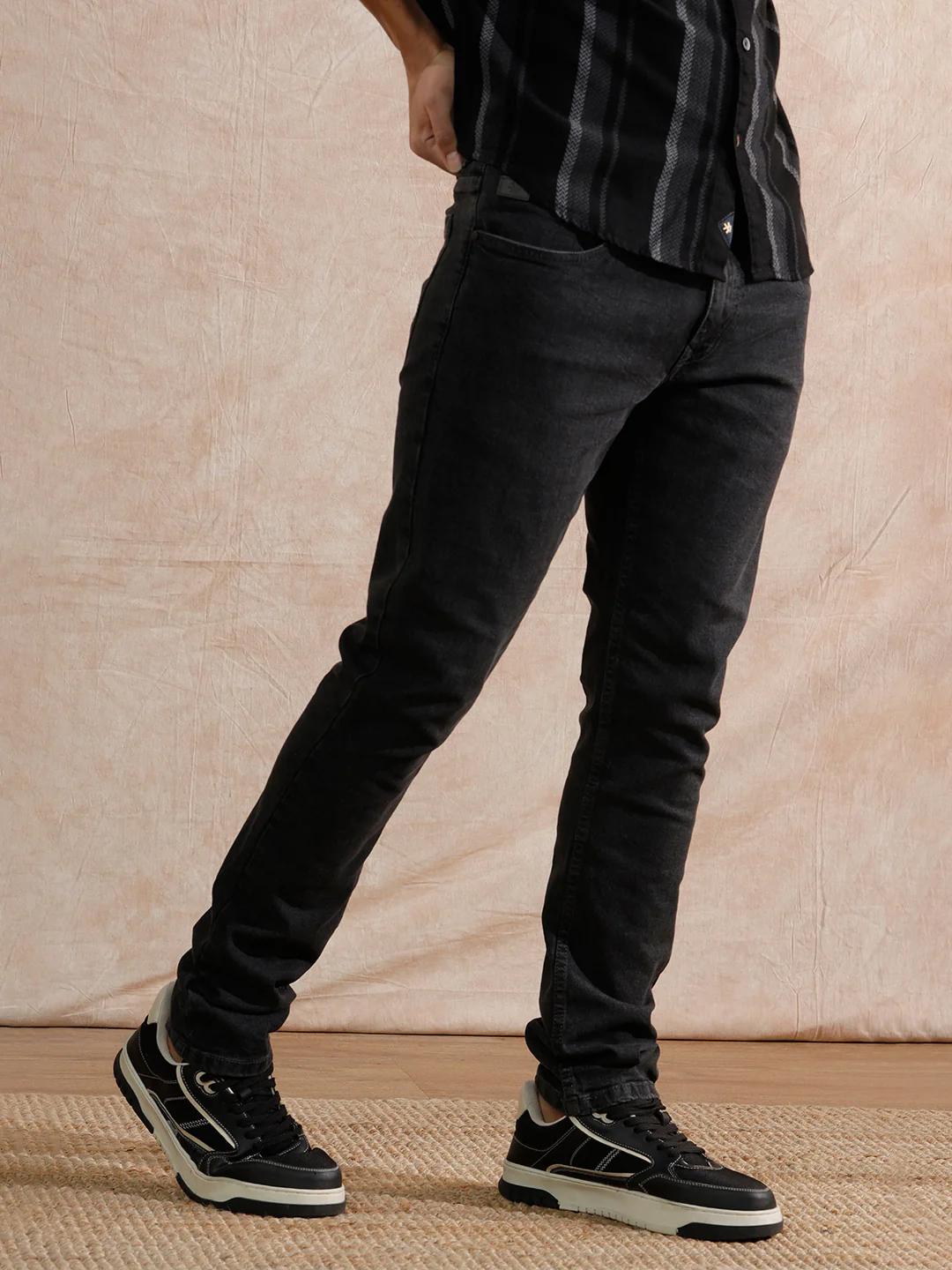 Casual Light Fade Slim Fit Jeans | Dark Grey - Image 4