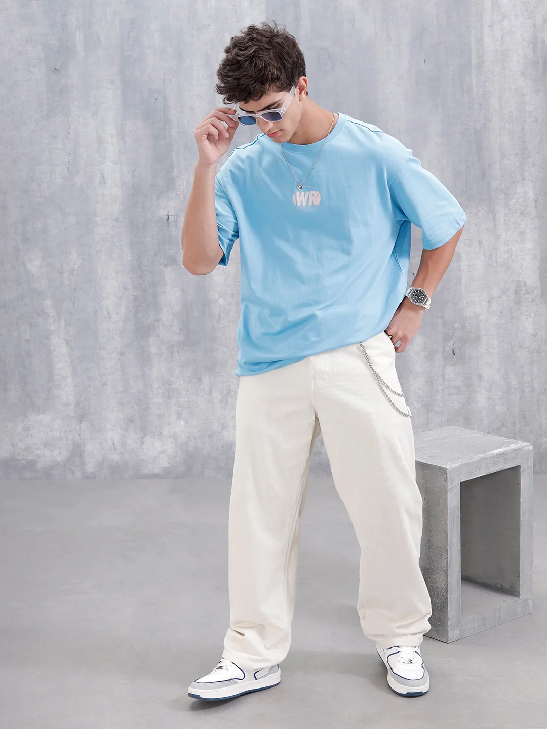 Casual Men Oversized Fit Tee With Graphic | Blue - Image 2