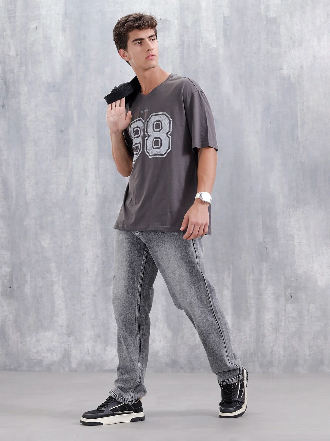 Casual Men Sporty Look Oversized Fit Tee With Print | Grey - Image 2