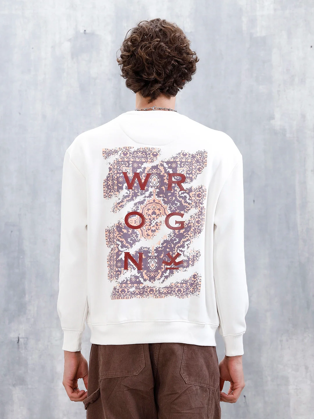 Casual Oversized Sweatshirt With Graphic  | Off White - Image 3