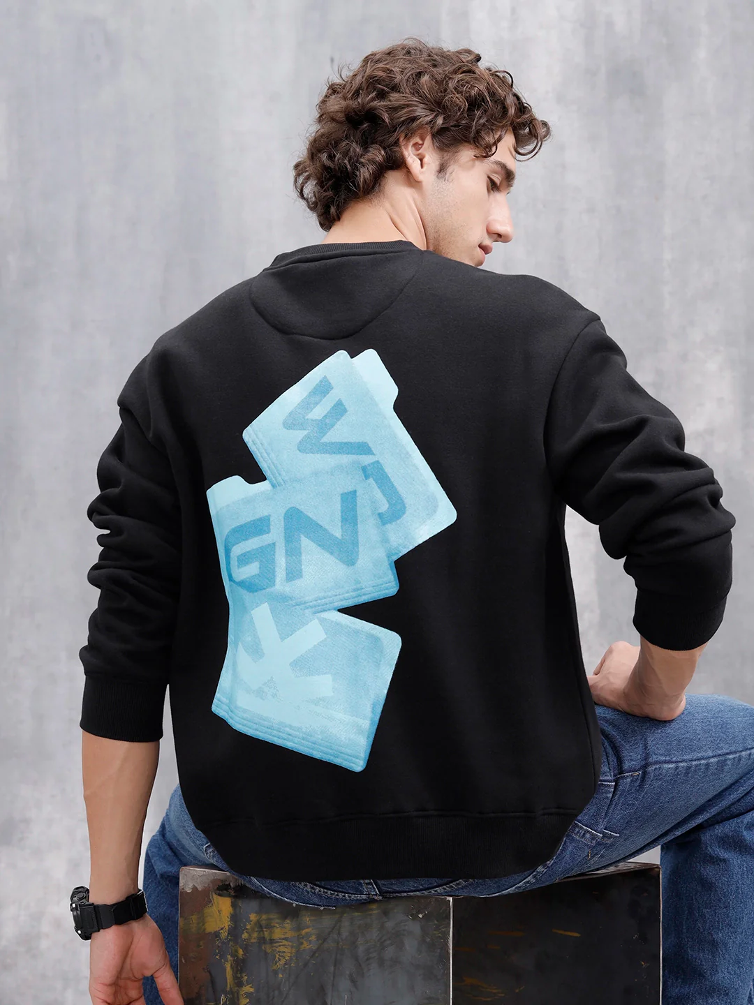 Casual Oversized Sweatshirt With Statement Graphic | Black - Image 4
