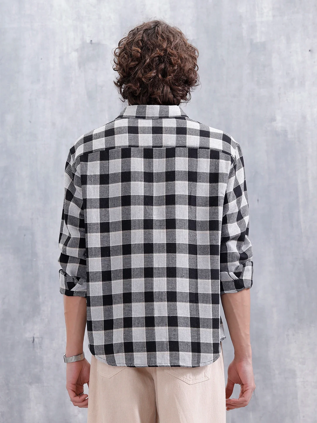 Checkered Pattern Double Pocket Comfort Fit Shirt | Black - Image 3