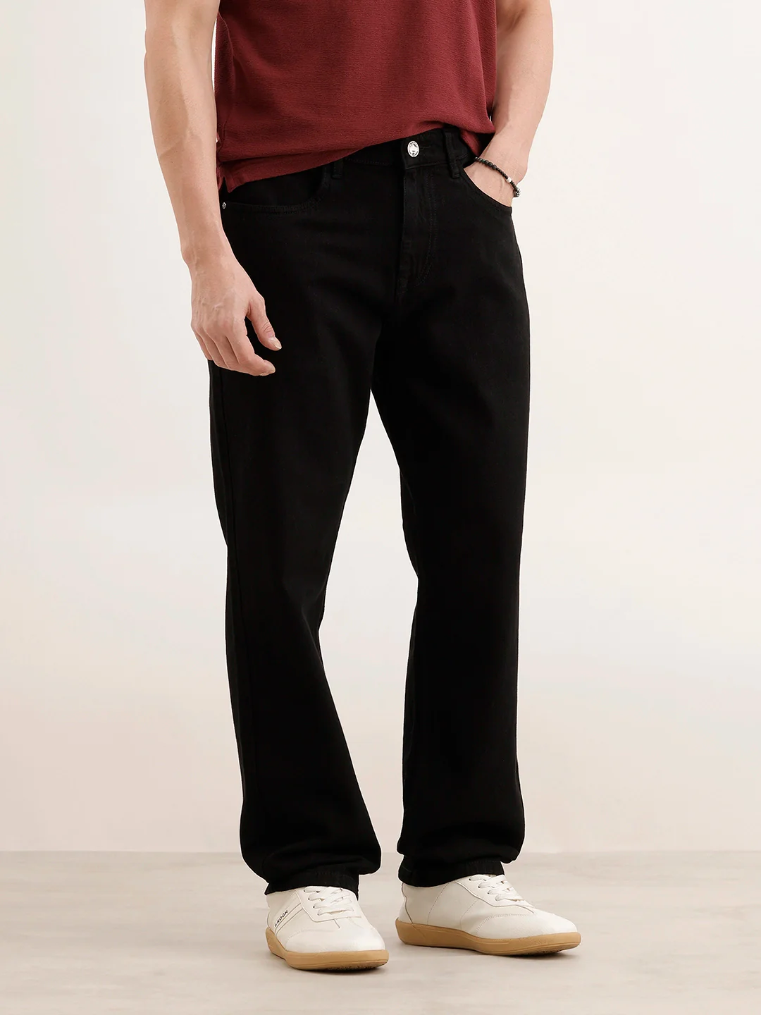 Classic Anti Fit Denim Jeans | Black - Image 4