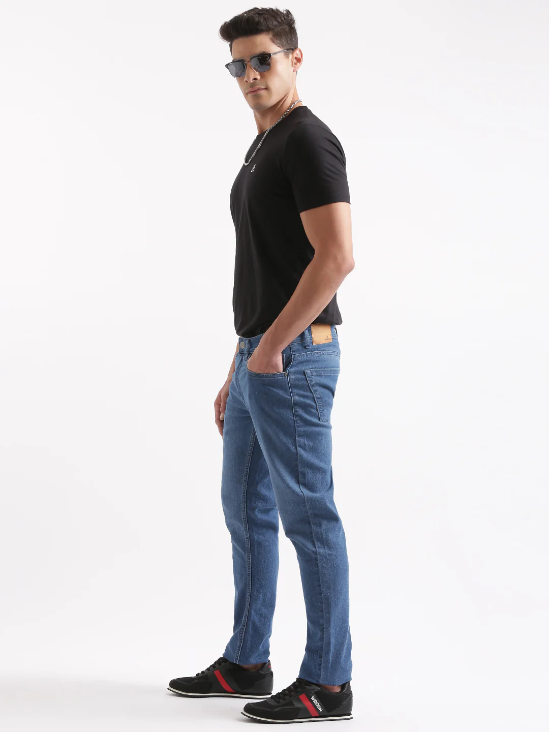 Classic Blue Medwash Jeans - Image 4