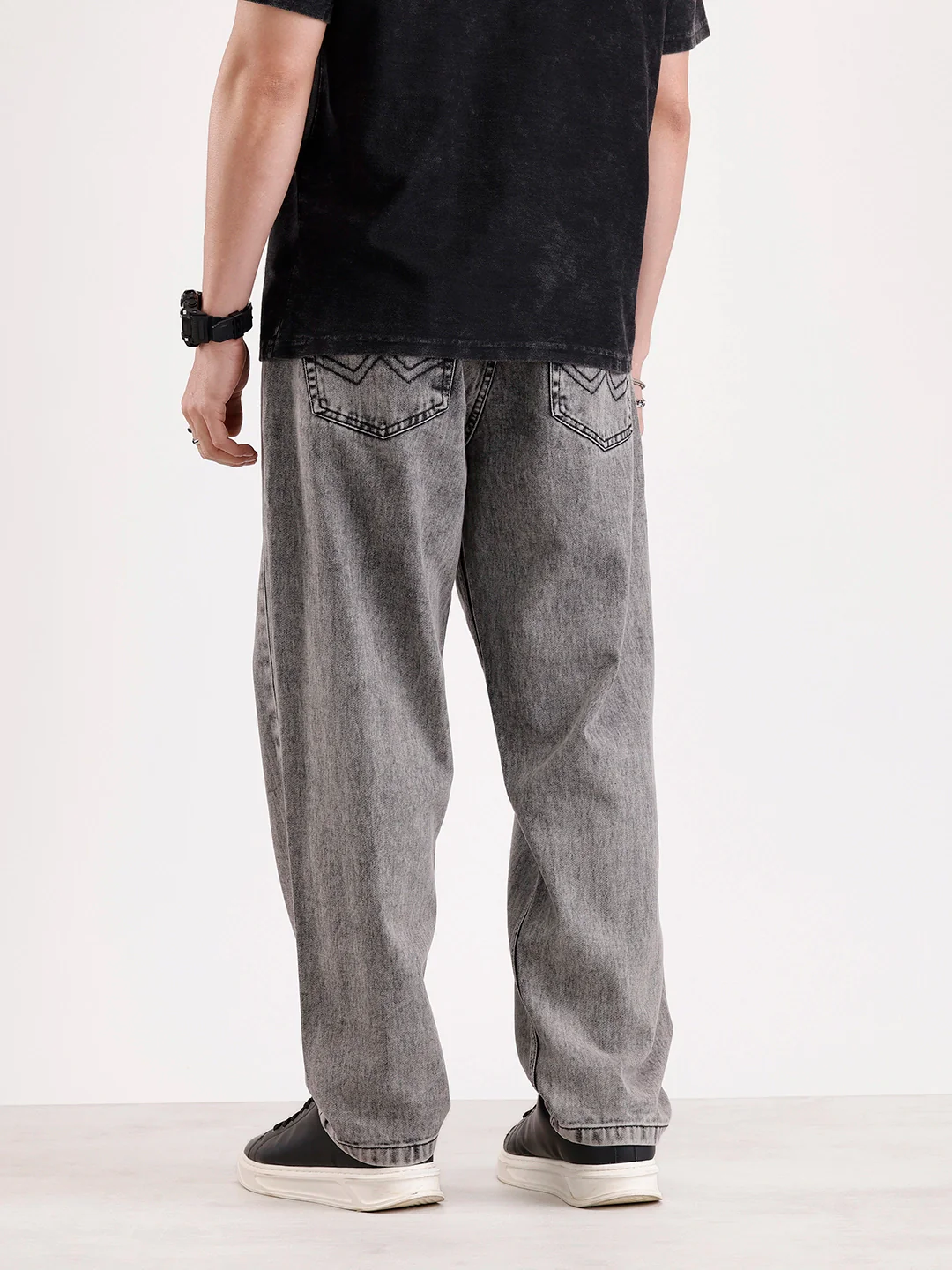 Classic Loose Fit Denim Jeans   |  Grey - Image 3