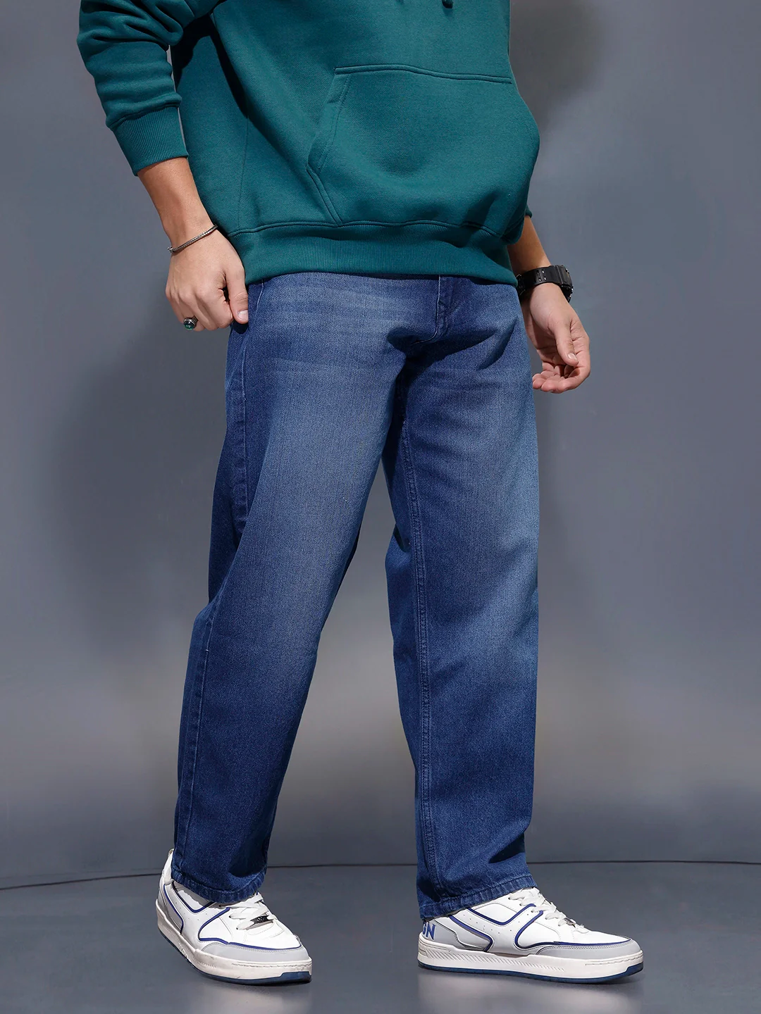 Classic Loose Jeans   |  Blue - Image 4