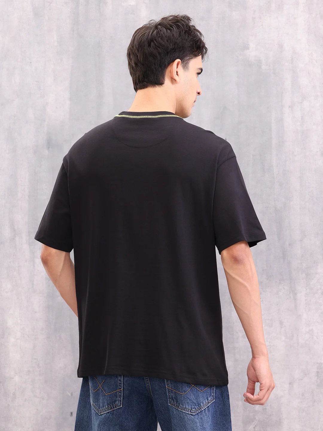 Contrast Flat Lock Detail Oversized Fit T-shirt | Black - Image 3