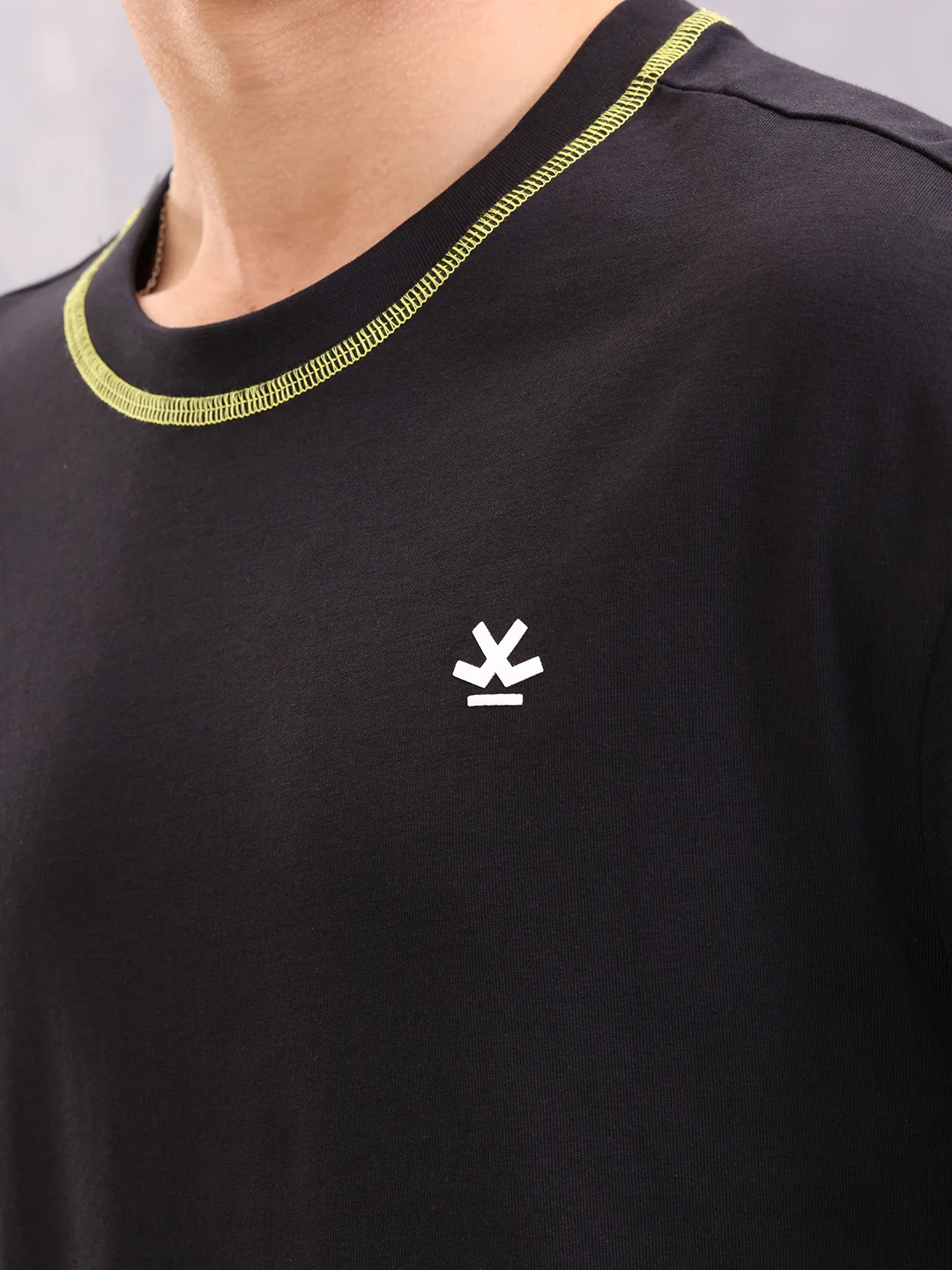 Contrast Flat Lock Detail Oversized Fit T-shirt | Black - Image 5