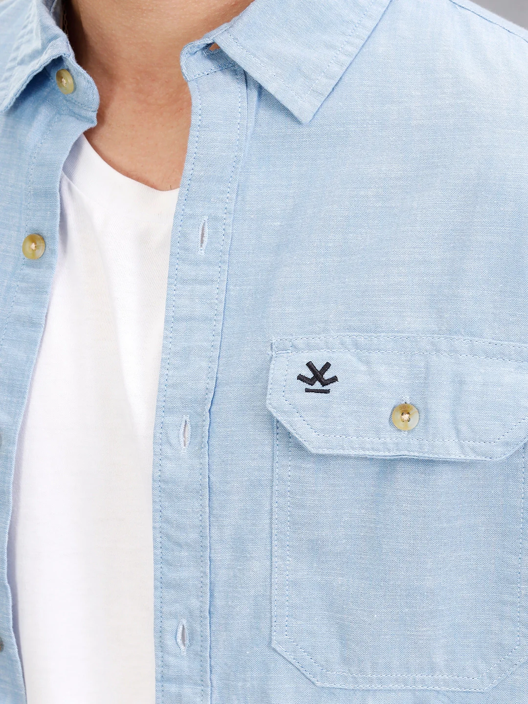 Double Pocket Chambray Shirt In Regular Fit  |  Blue - Image 5
