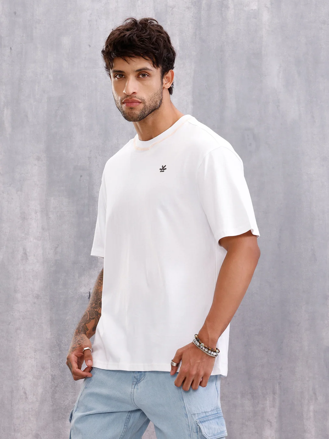 Flat Lock Stitch Detail Oversized Fit T-shirt With Hd Printed Logo | White - Image 4