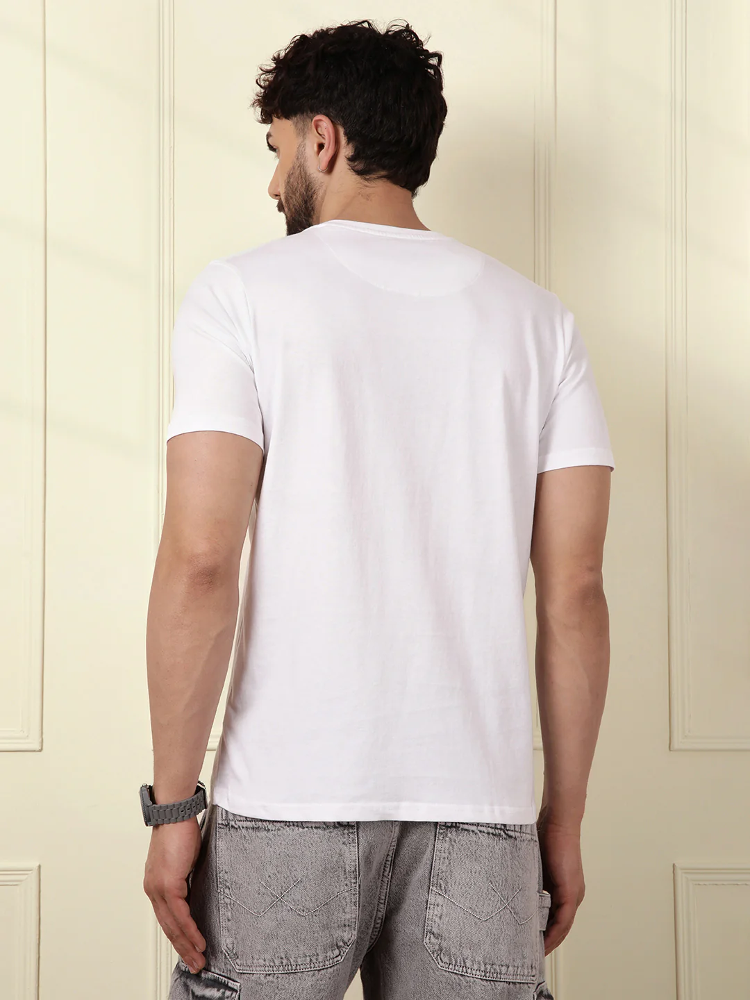 Fresh White Basic T-Shirt - Image 3