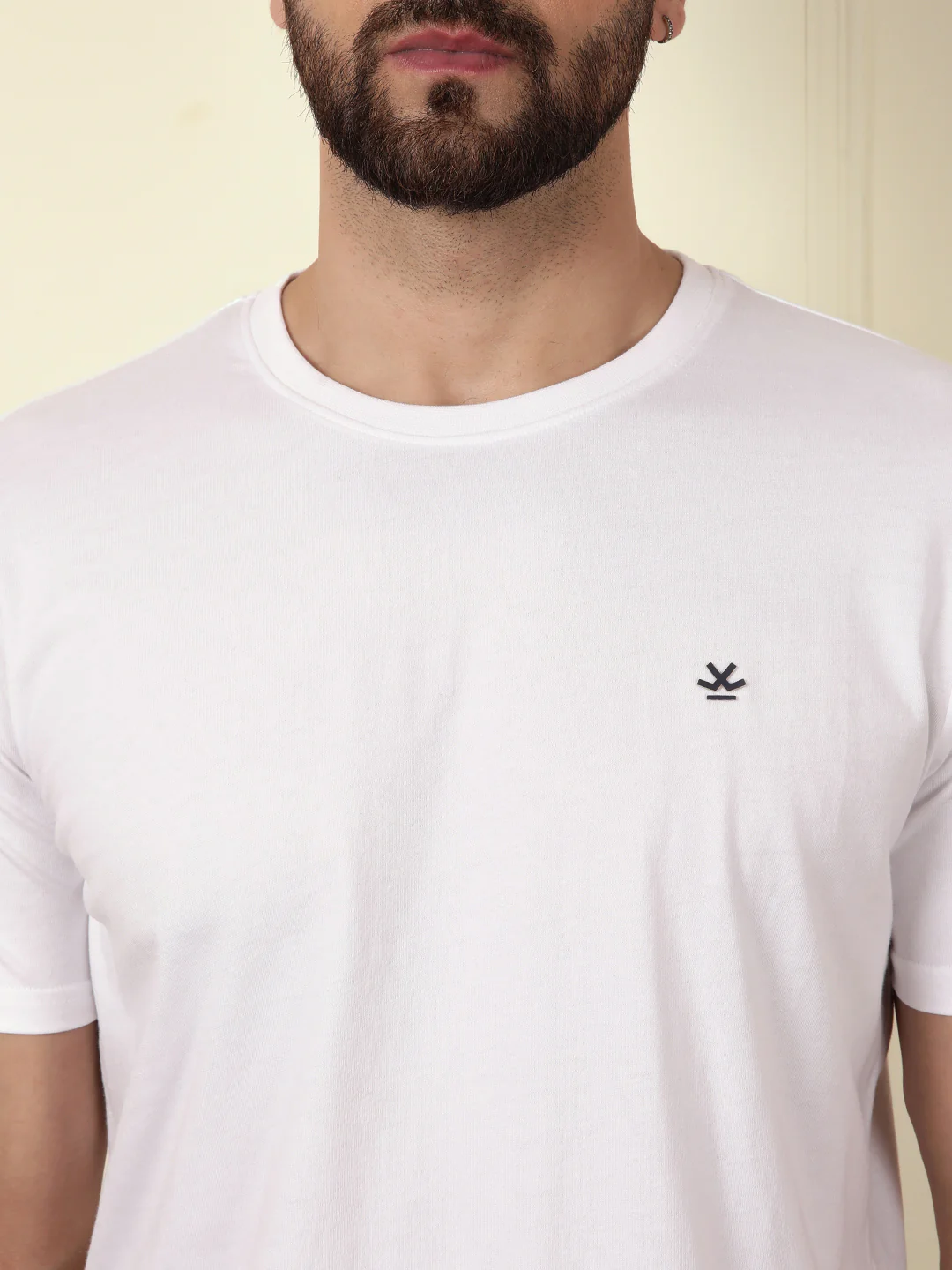Fresh White Basic T-Shirt - Image 5