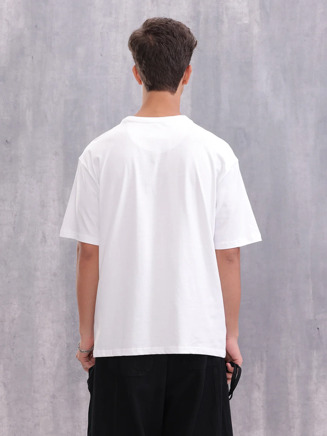 Graphic Printed Casual Look T-shirt With Branding | White - Image 3