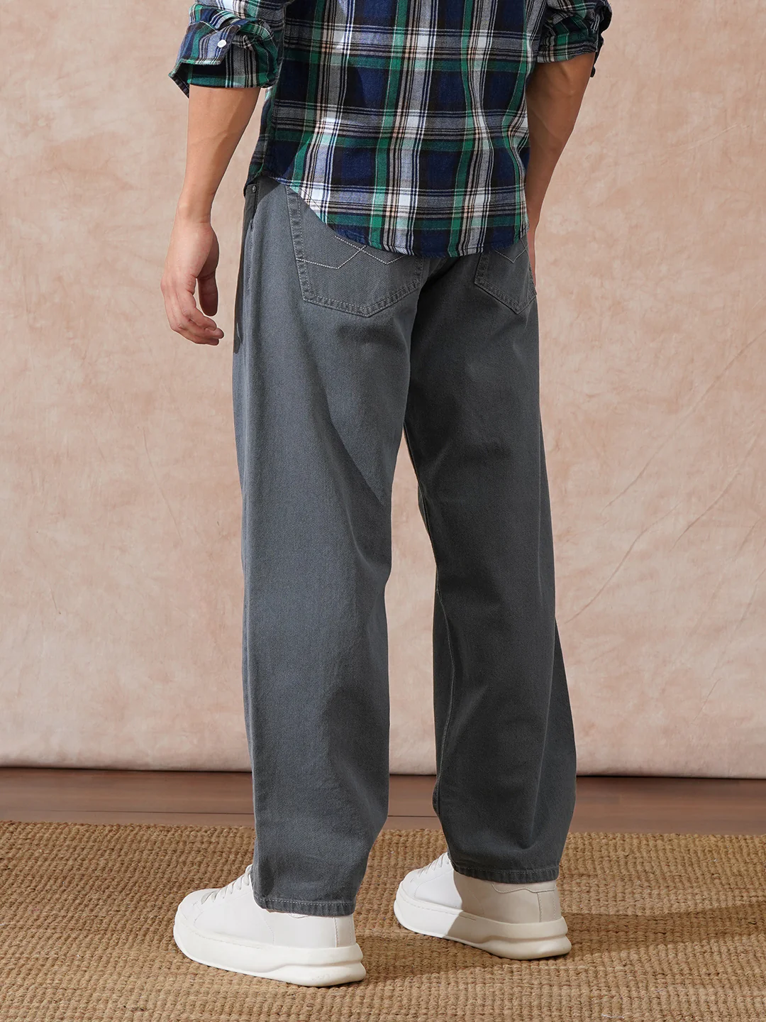 Heavy Fade Loose Fit Jeans | Grey - Image 3