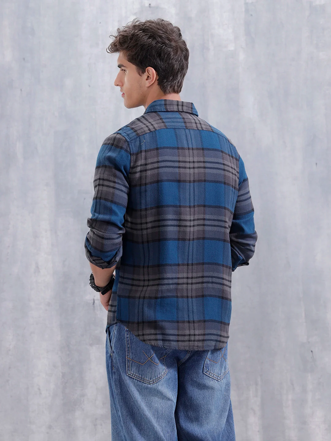 Heavy Herringbone Slim Fit Shirt | Blue - Image 4
