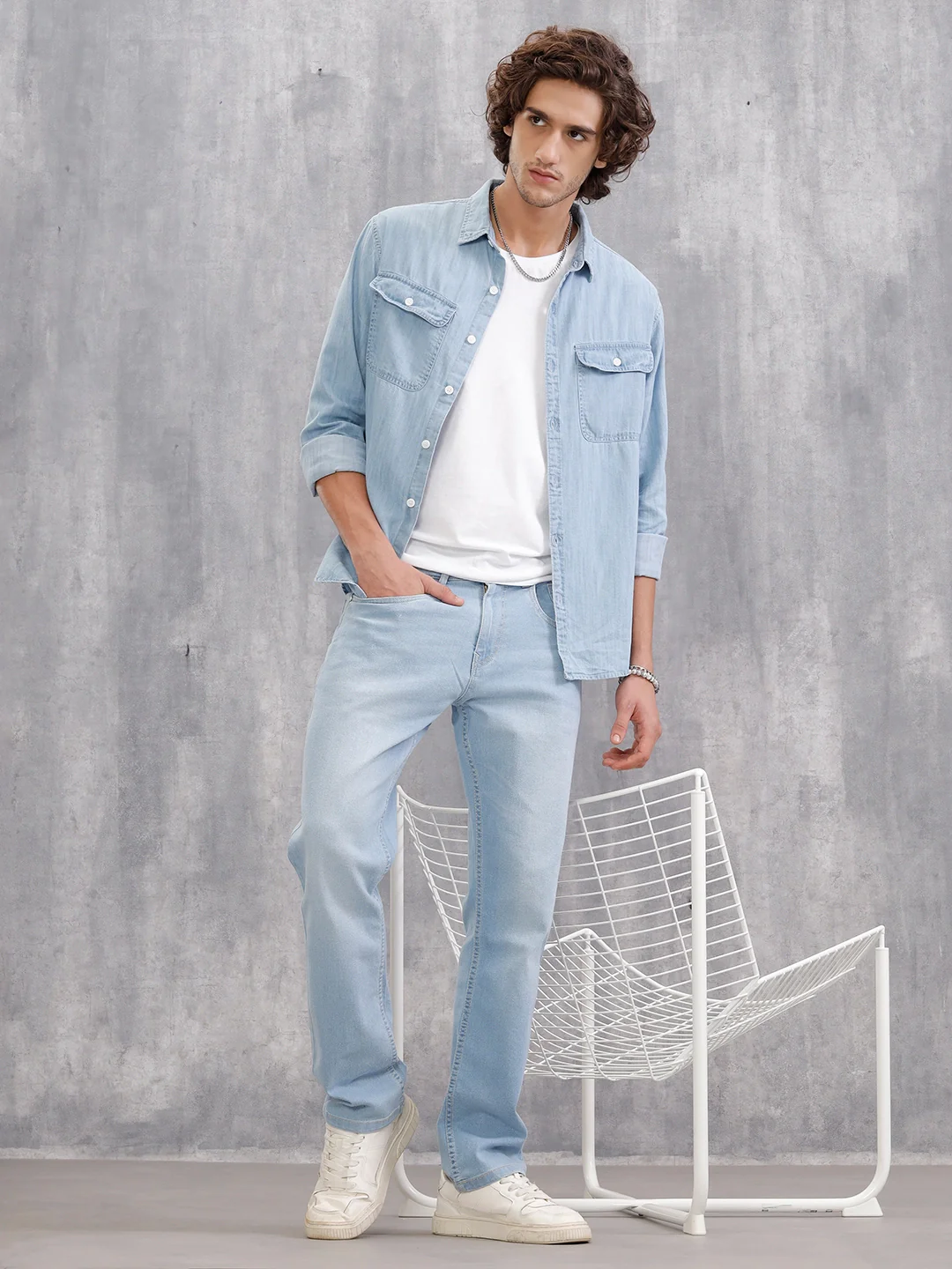Heavy Washed Relaxed Fit Jeans I Light Blue - Image 2