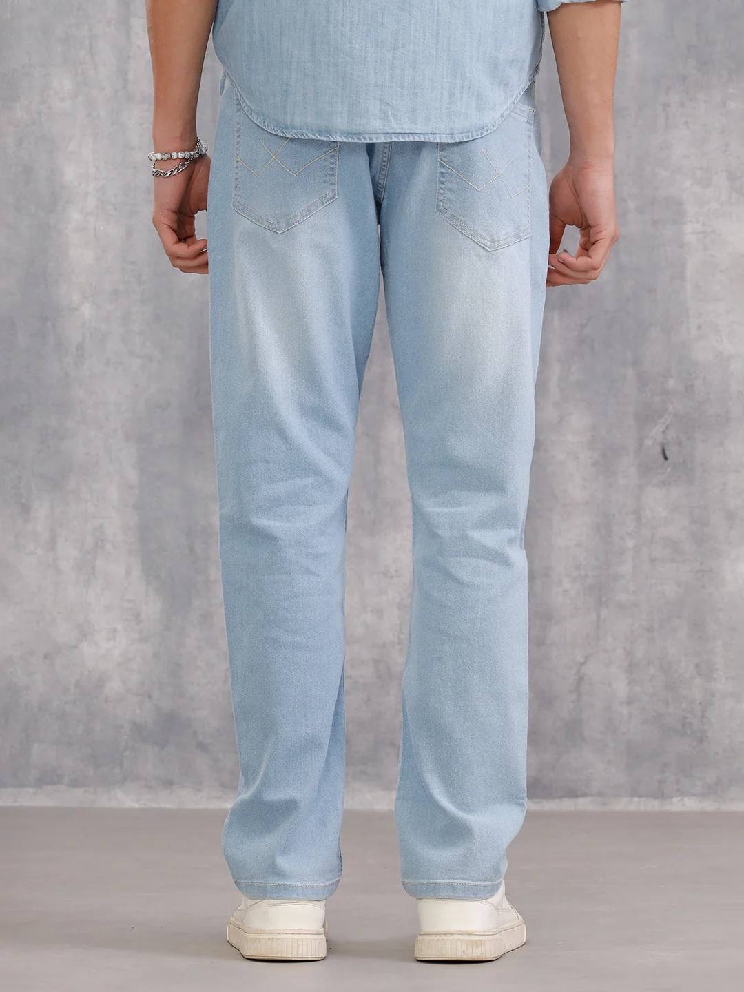 Heavy Washed Relaxed Fit Jeans I Light Blue - Image 3