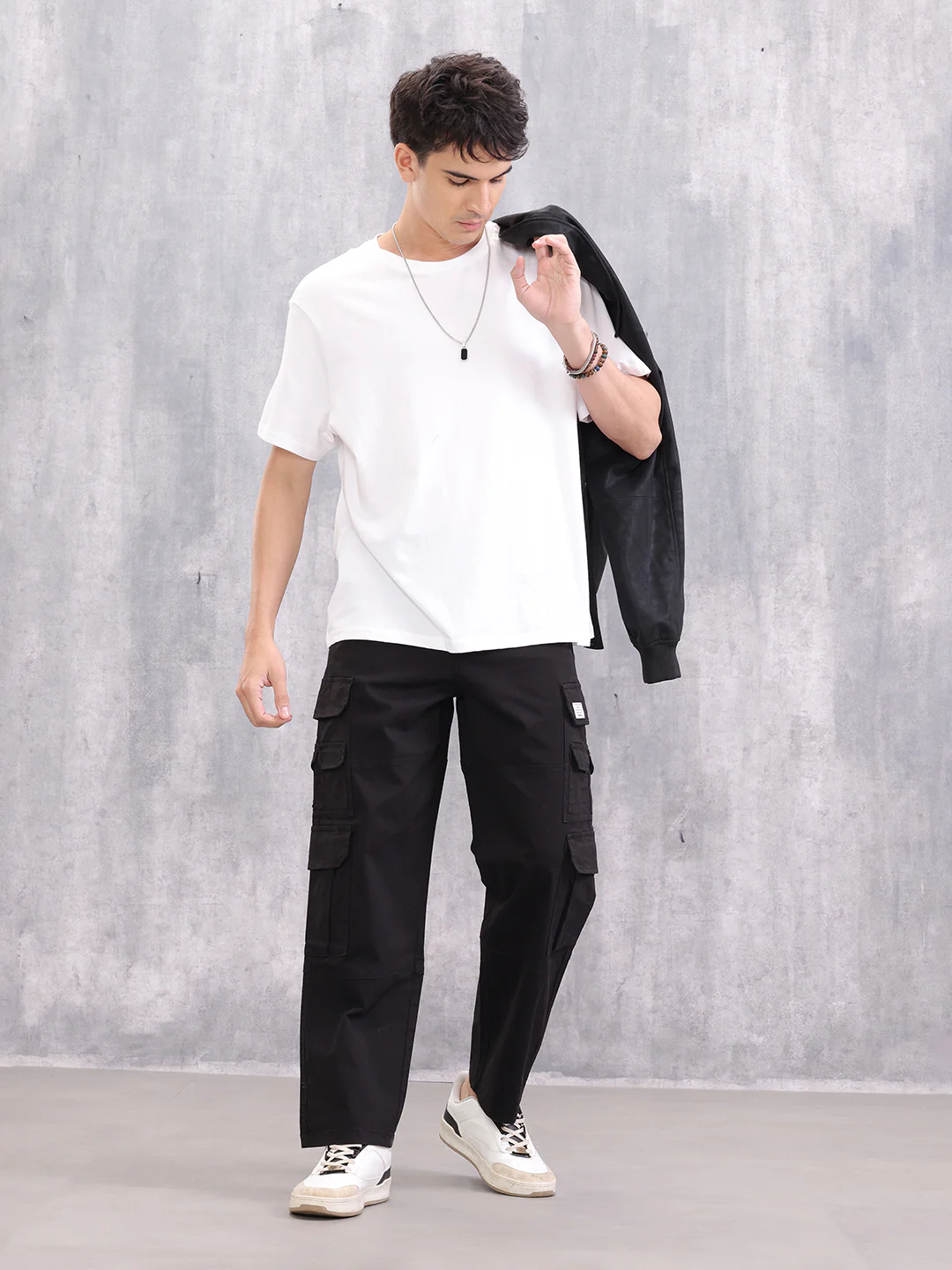 Loose Fit Cargo | Black - Image 3