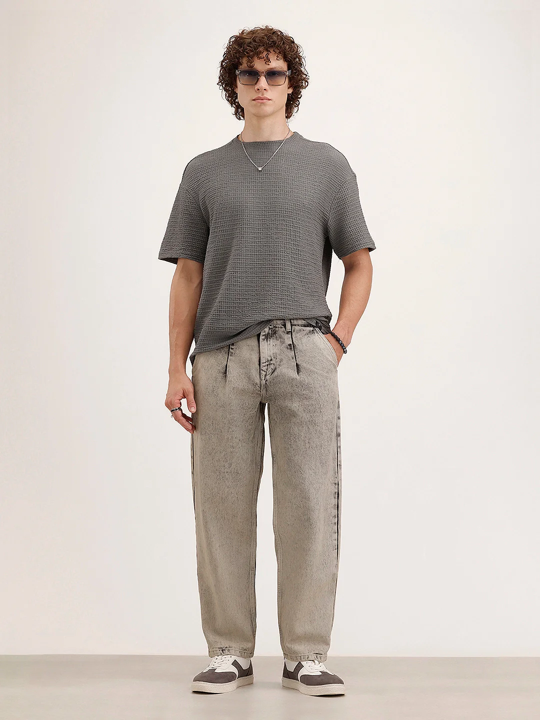 Loose Fit Pleated Denim Jeans | Grey - Image 2