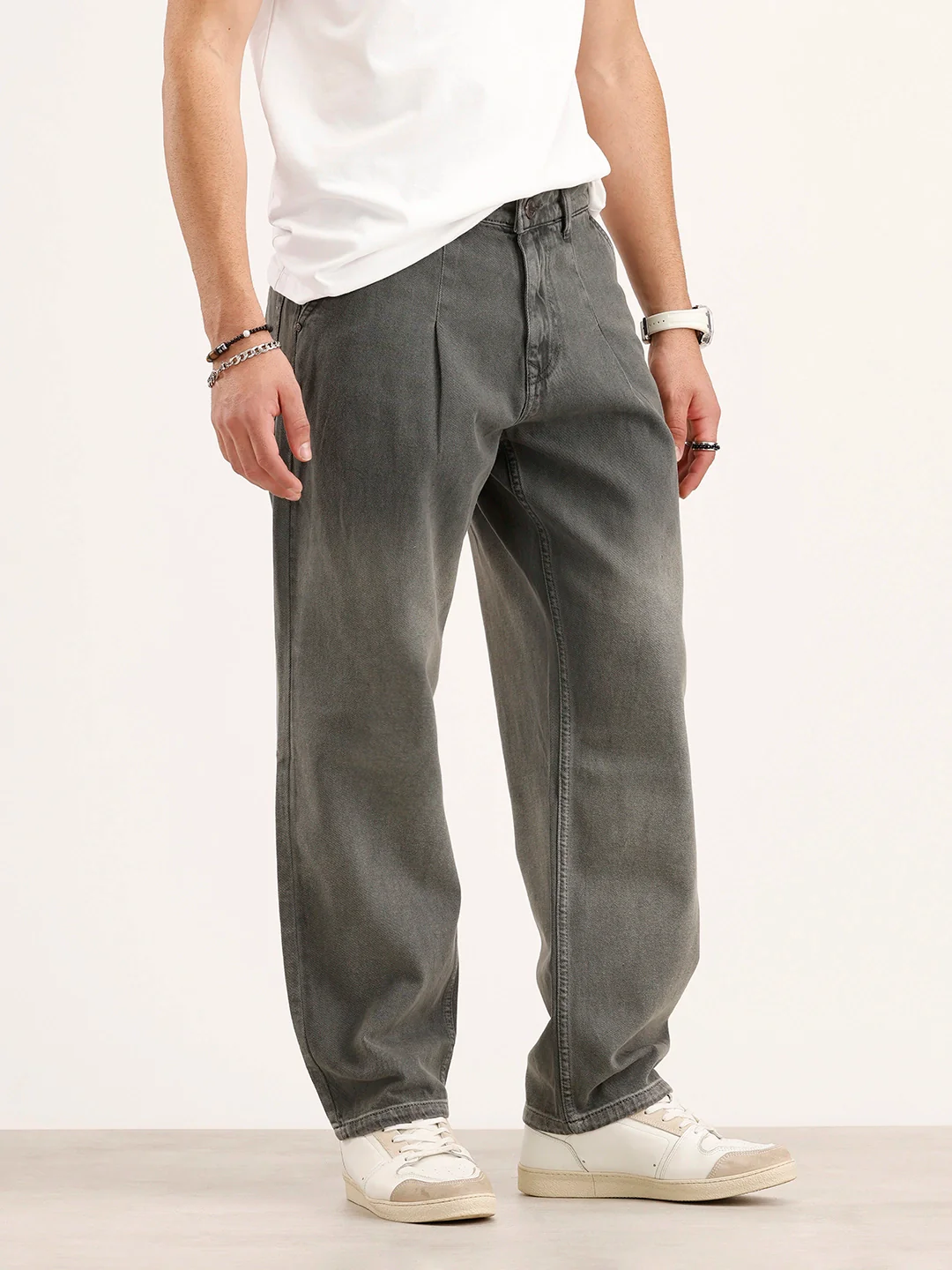 Loose Fit Pleated Denim Jeans | Grey - Image 4