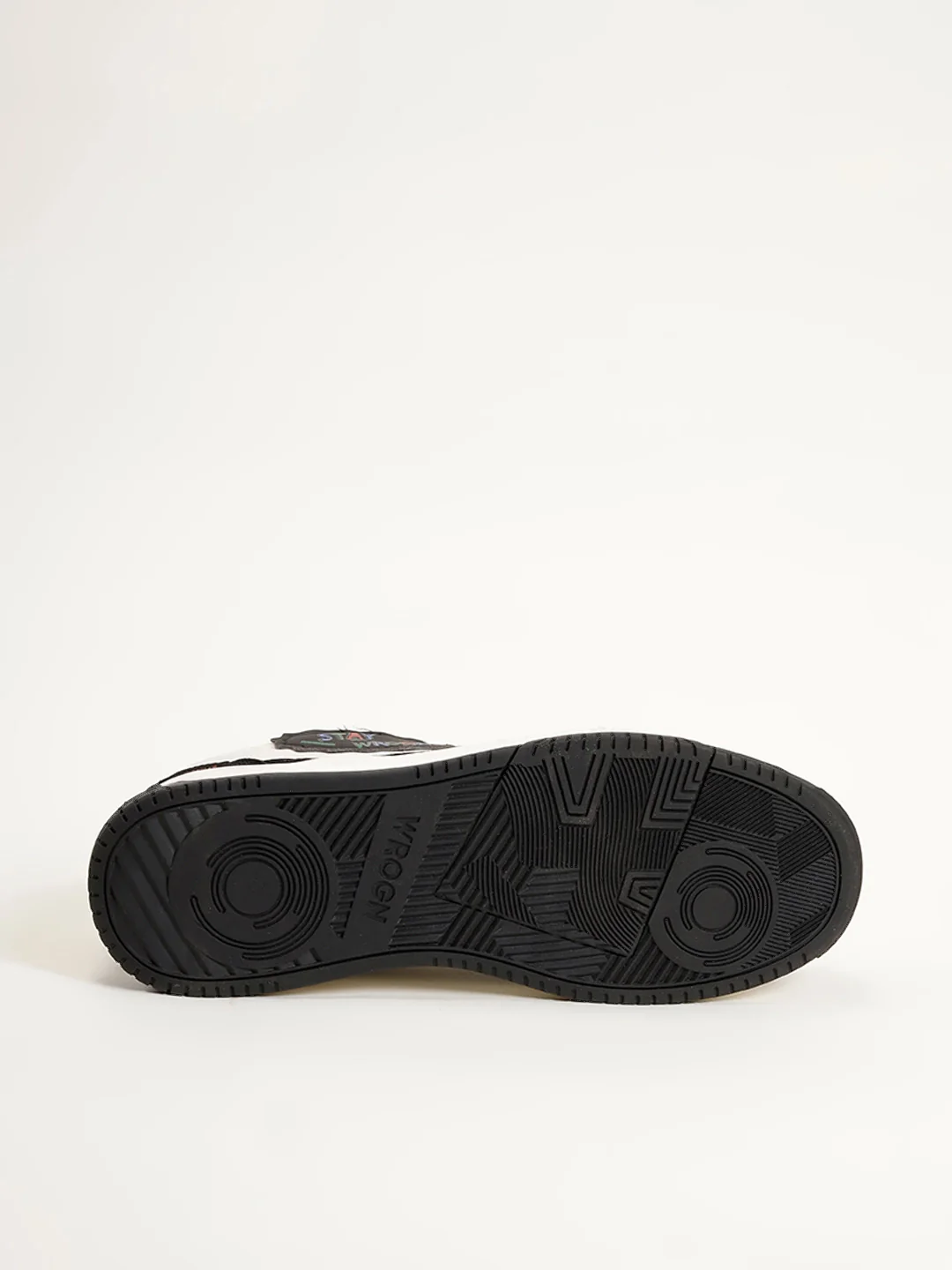 Sneakers | Manhattan Sketch - Image 10
