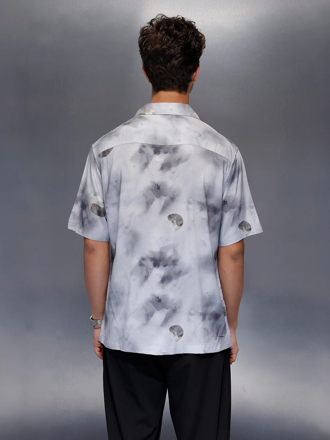 Men’s casual grey printed resort shirt | Grey - Image 3