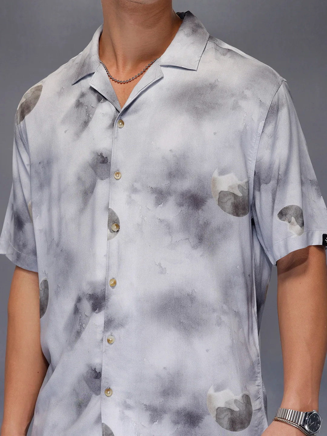 Men’s casual grey printed resort shirt | Grey - Image 5