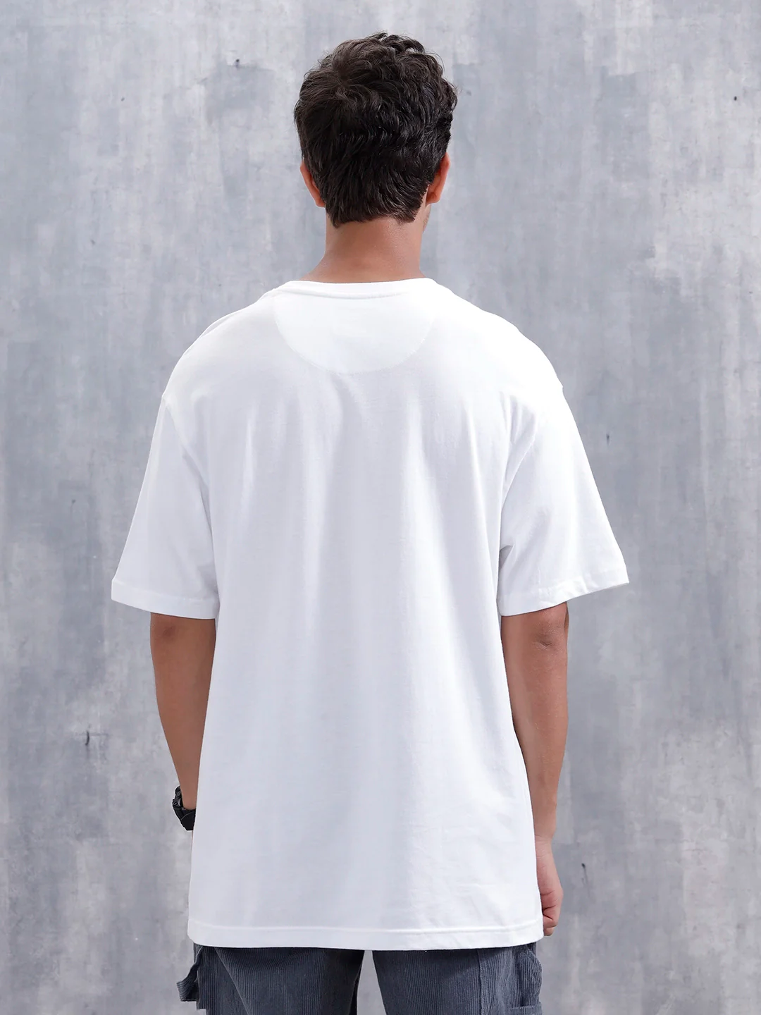 Men’s Casual Oevrsized Fit T-Shirt With Fe Patch | White - Image 3