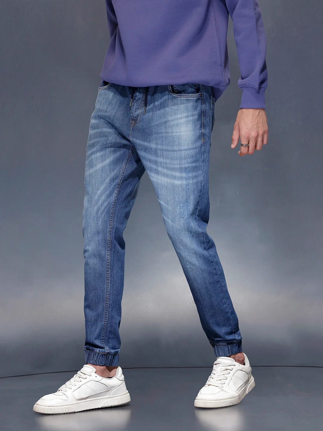 Men’s light washed jogger fit jeans | Med Stone - Image 4