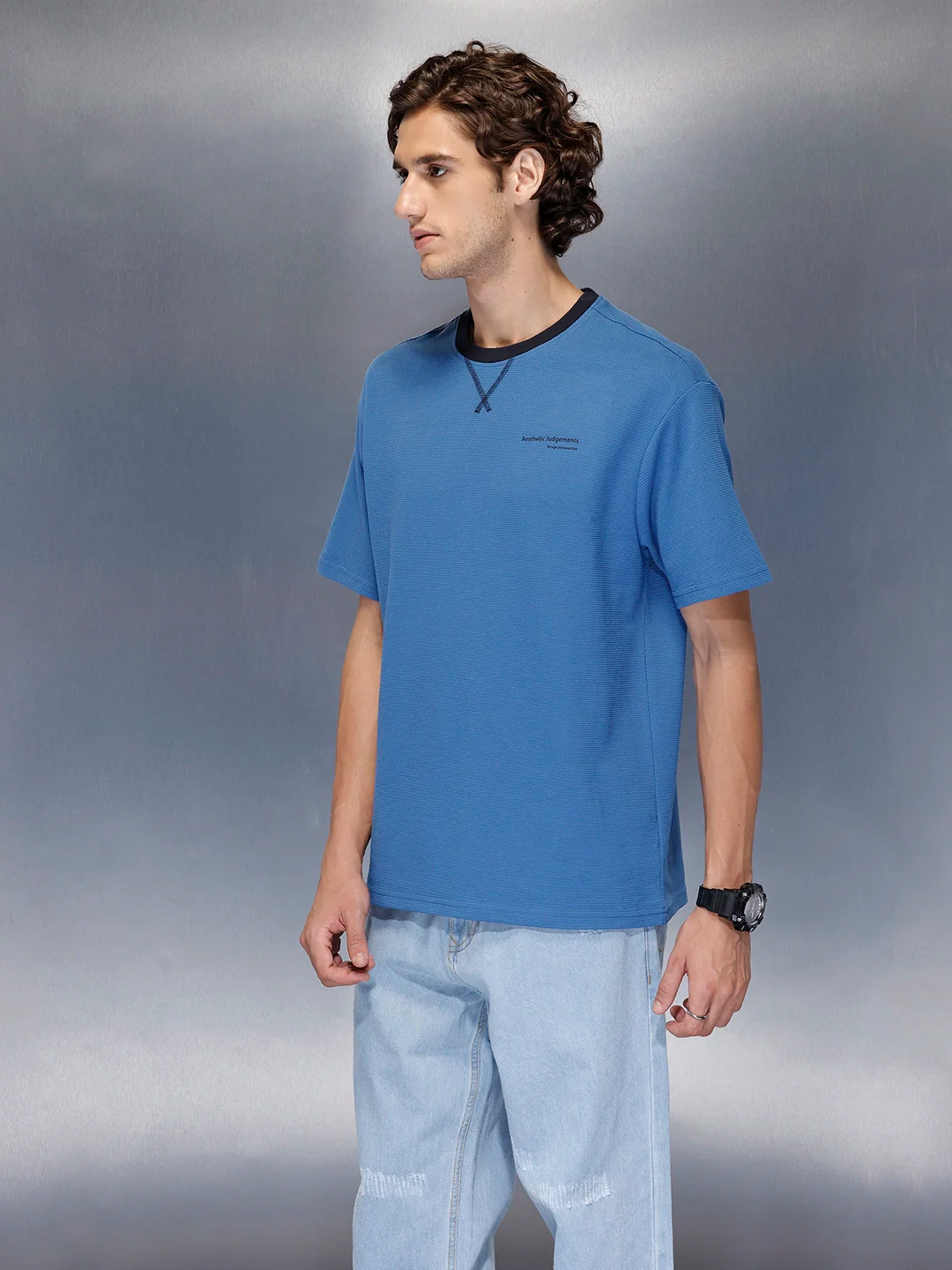 Men’s minimal oversized T-shirt with contrast neck | Blue - Image 4