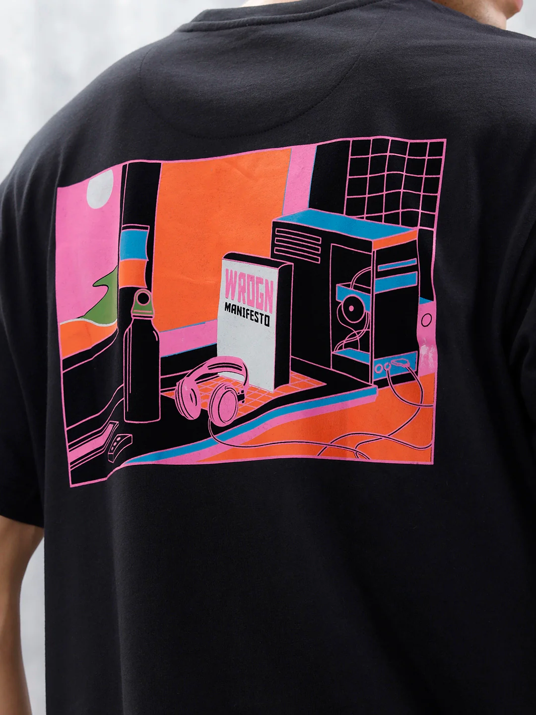 Men’s Oversized Bold Graphic Tee | Black - Image 9