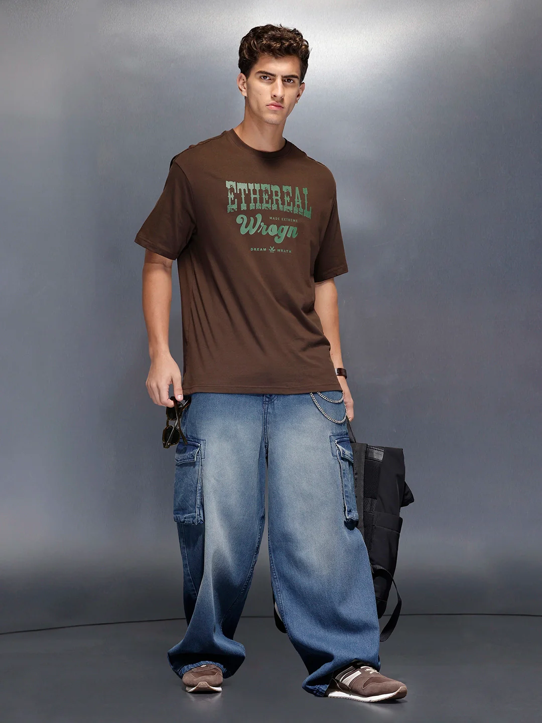 Men’s oversized graphic print t-shirt | Brown - Image 2