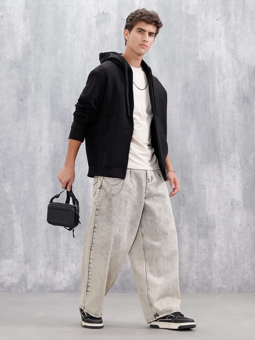 Men's Solid Zip-Up Hoodie Sweatshirt  | Black - Image 10