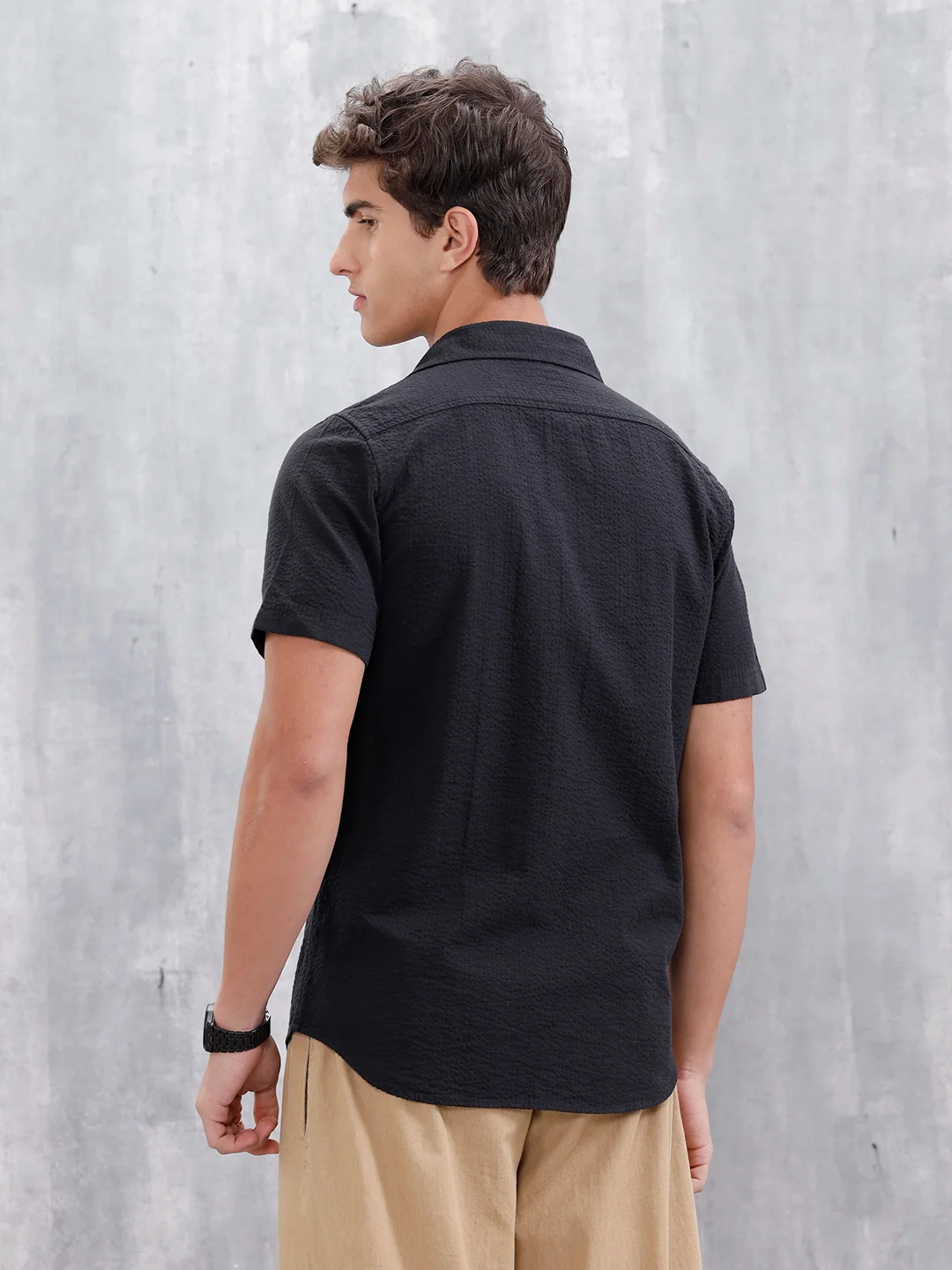 Men's Textured Casual Slim Fit Shirt | Black - Image 3