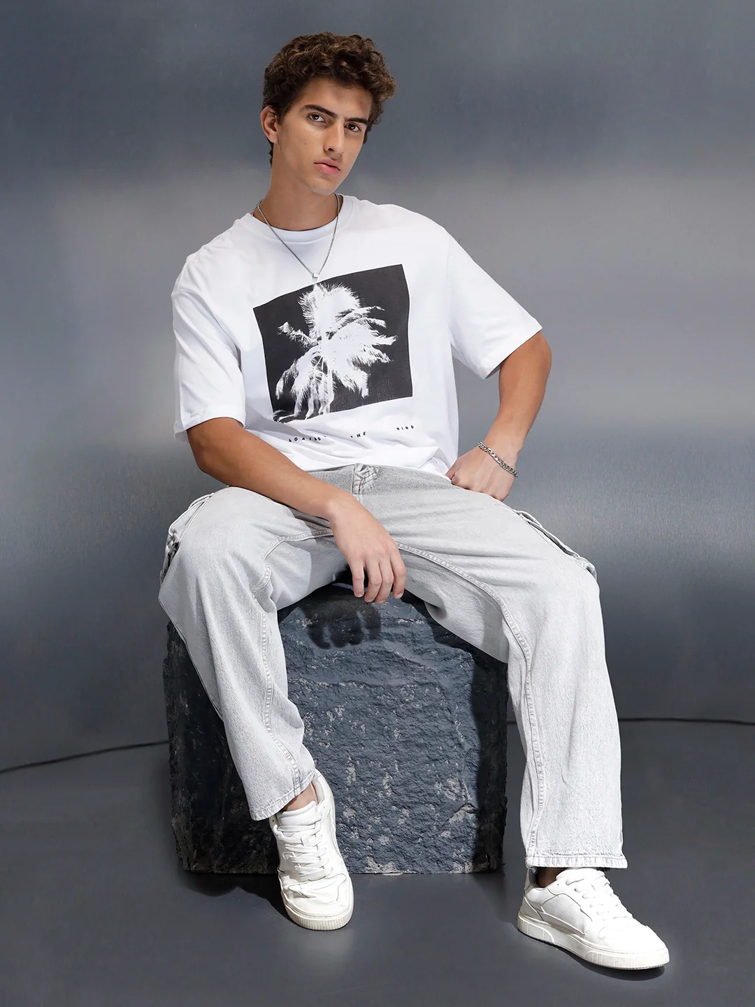 Men's casual graphic print oversize t-shirt  | White - Image 4
