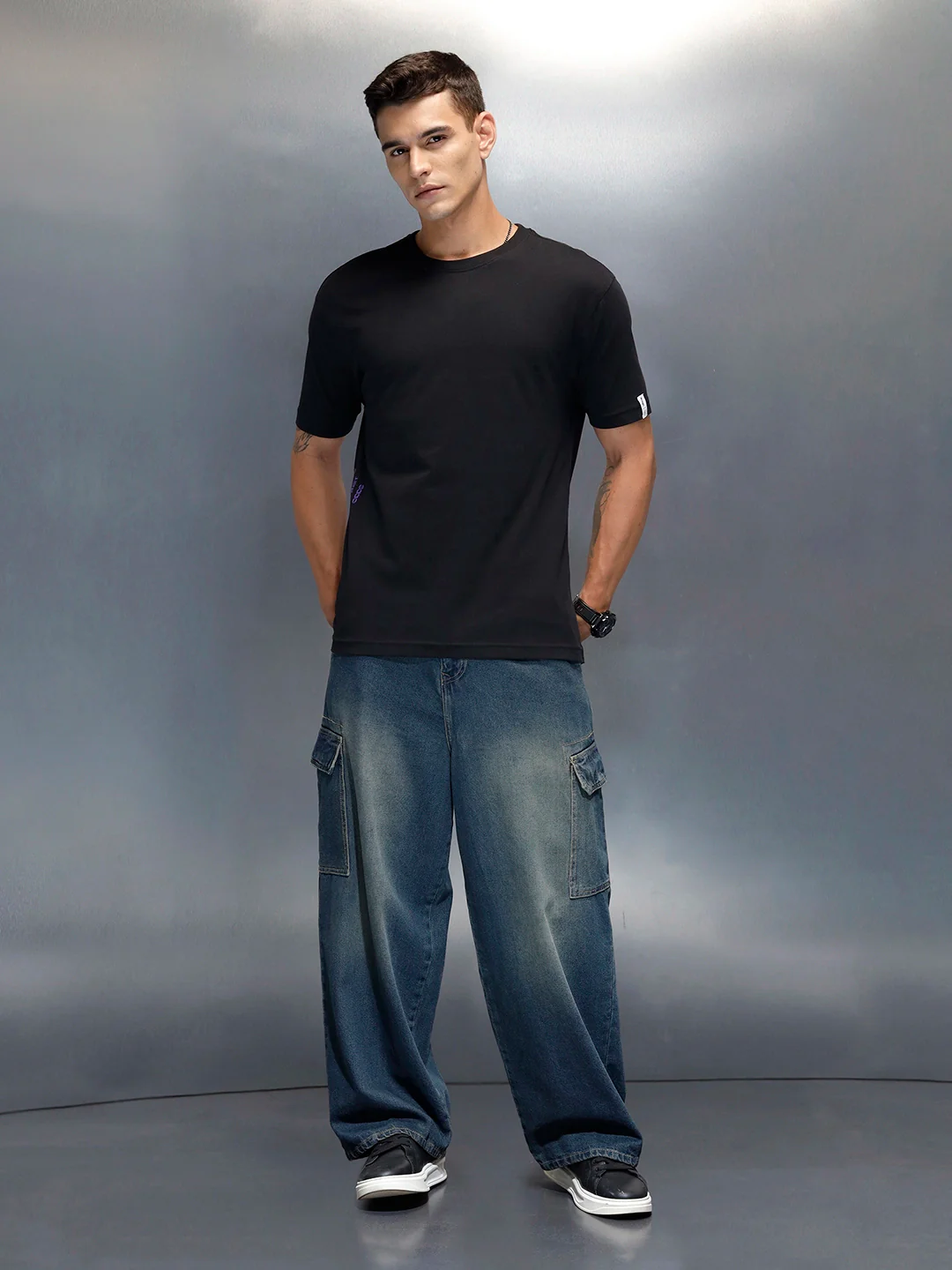 Men's Casual Graphic Pritned T-Shirt | Black - Image 2
