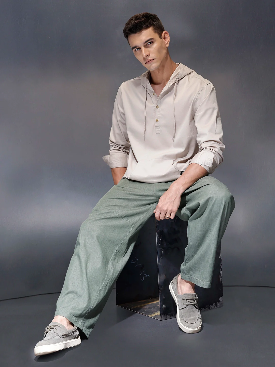 Men's casual hooded half-placket shirt with hood | Beige - Image 2