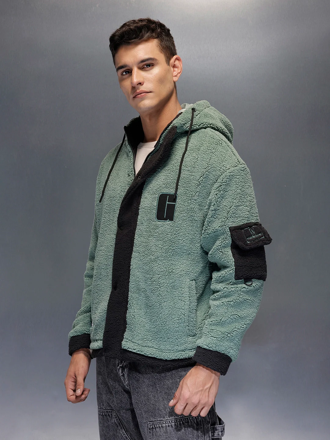 Men's casual jacket with contrast details, utility pocket and hoodie | Green - Image 4