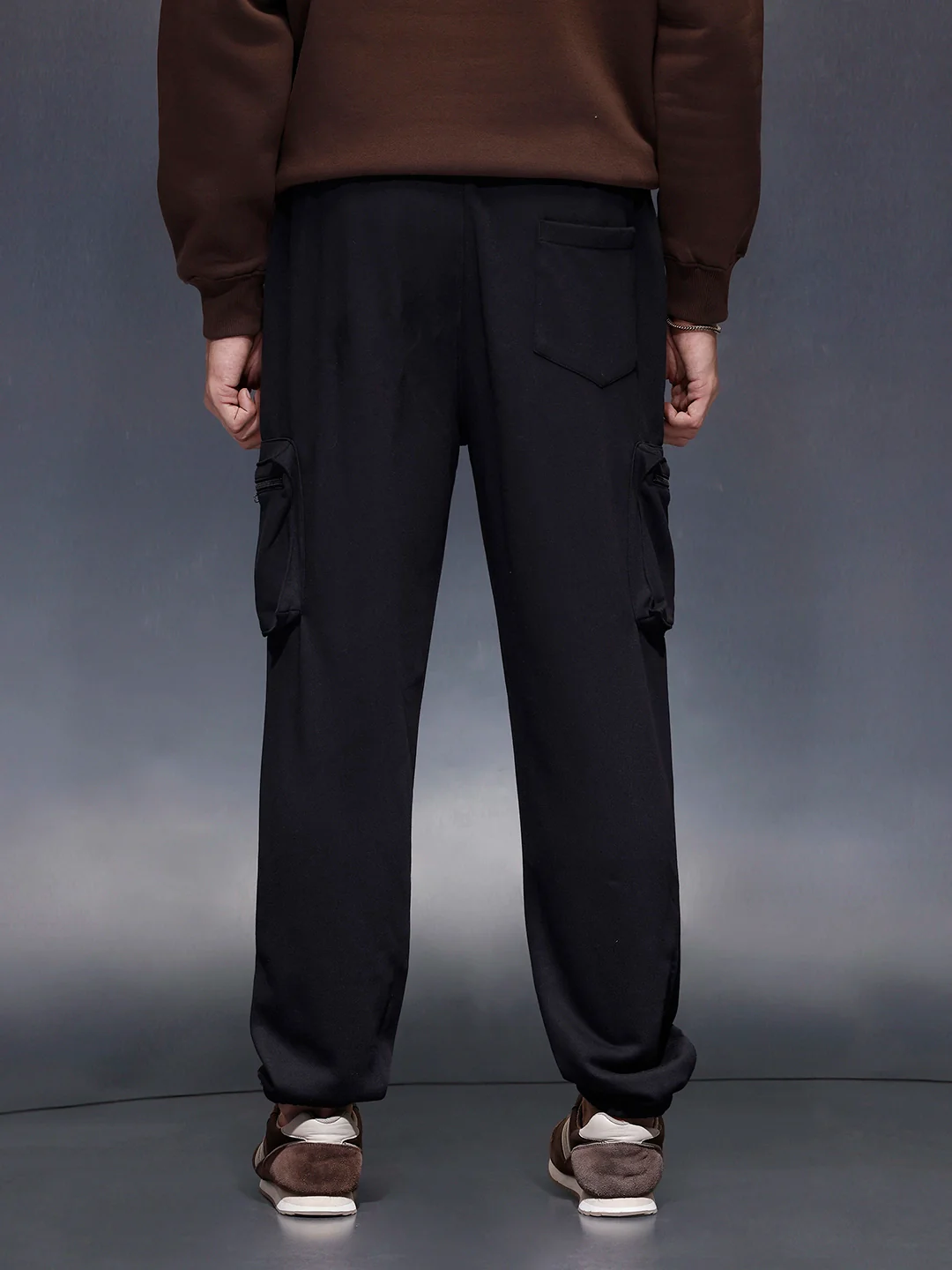 Men's casual Knitted jogger with cargo pockets | Black - Image 3