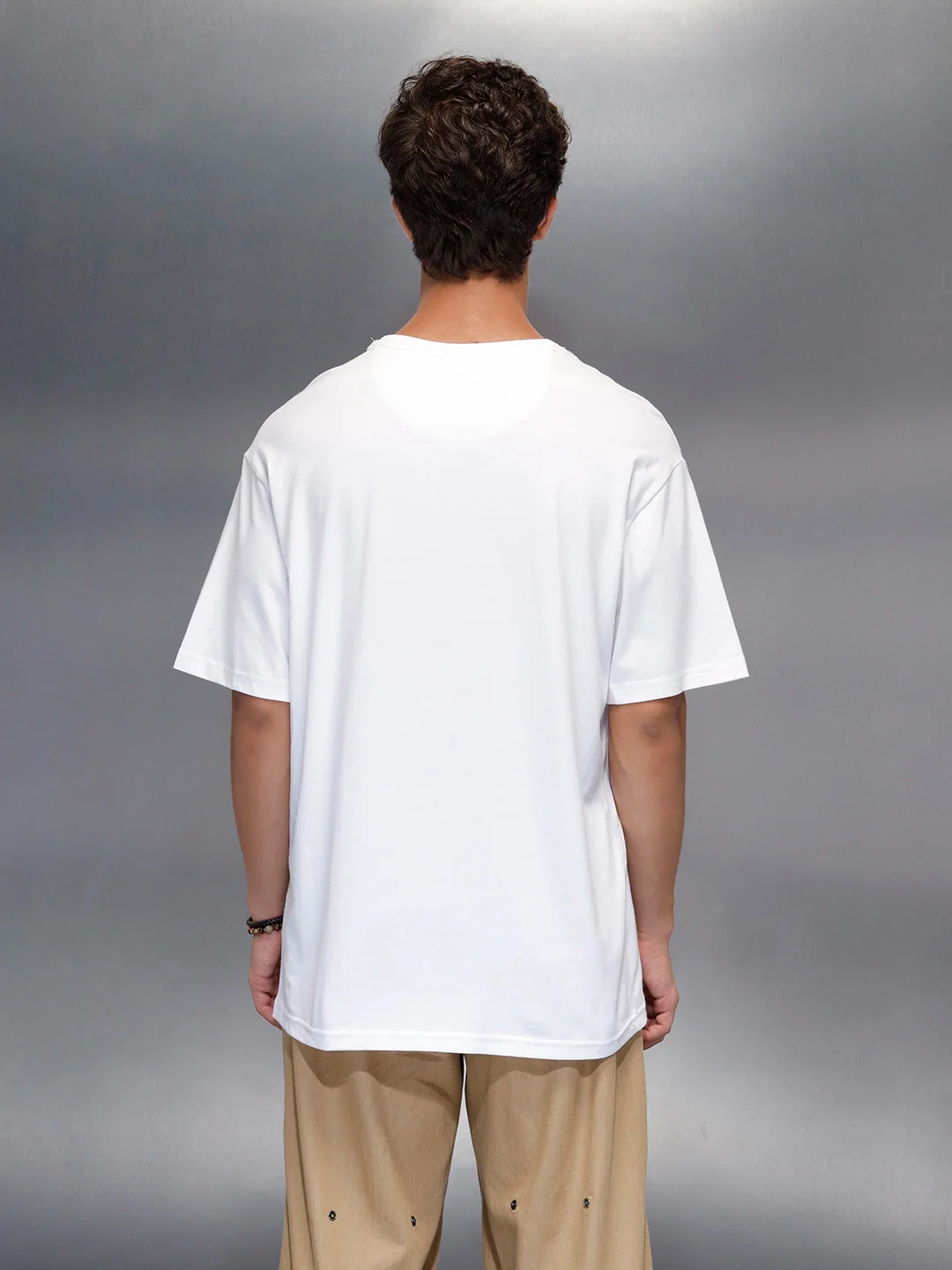 Men's casual oversize graphic t-shirt | White - Image 3