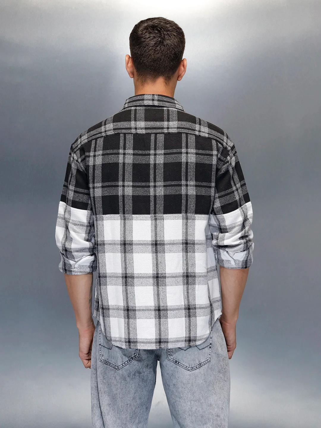 Men's Casual Oversized Fit Checkered Pattern Shirt | Black - Image 3